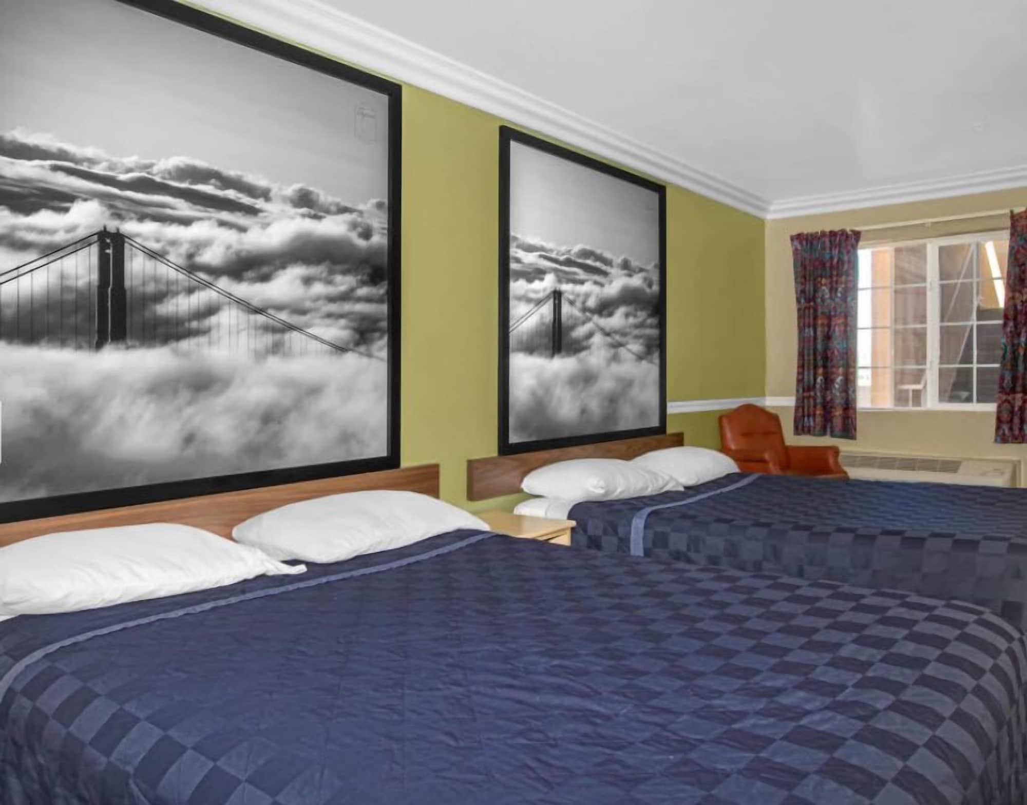 Super 8 By Wyndham Hayward Downtown Motel Castro Valley Dış mekan fotoğraf