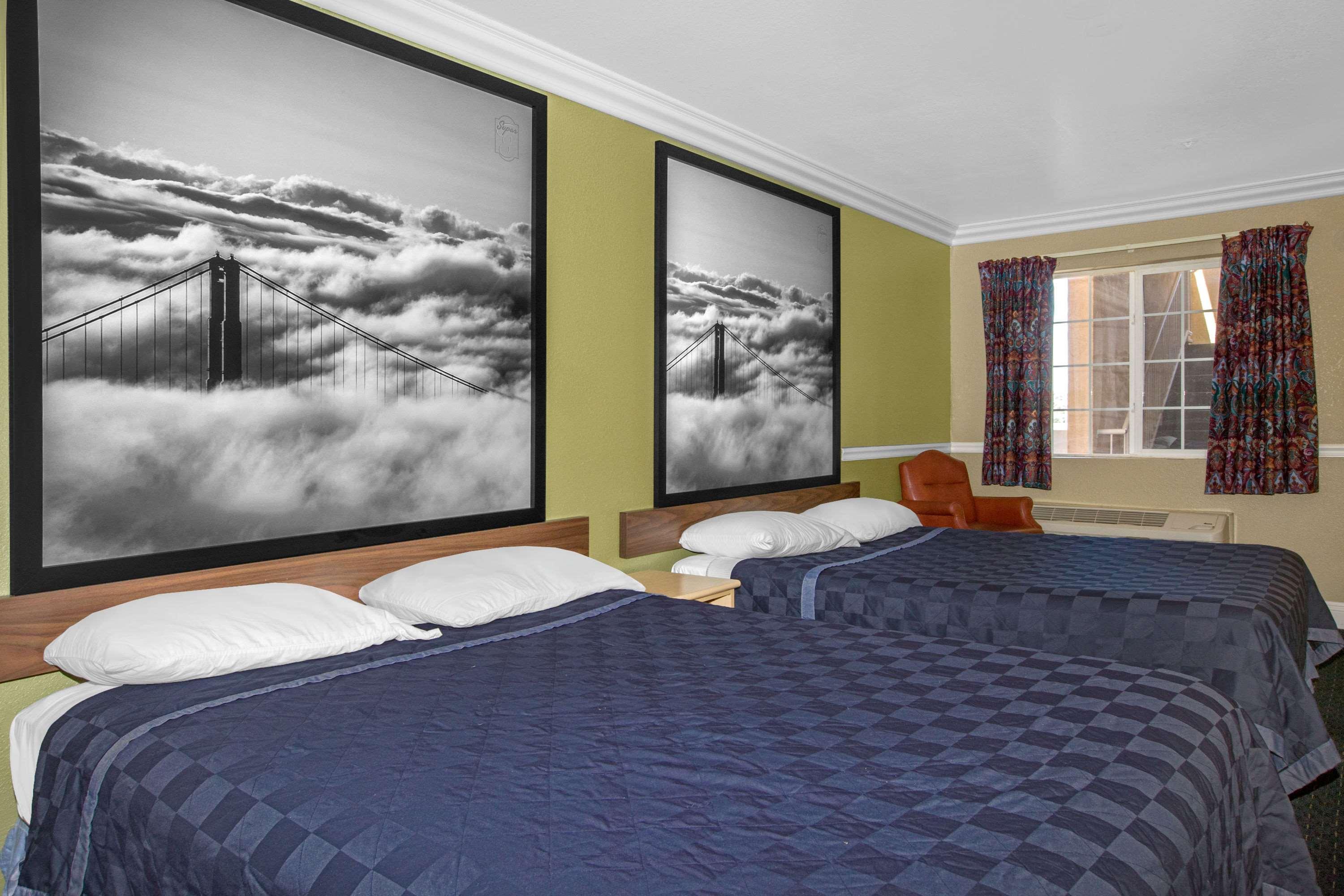 Super 8 By Wyndham Hayward Downtown Motel Castro Valley Dış mekan fotoğraf