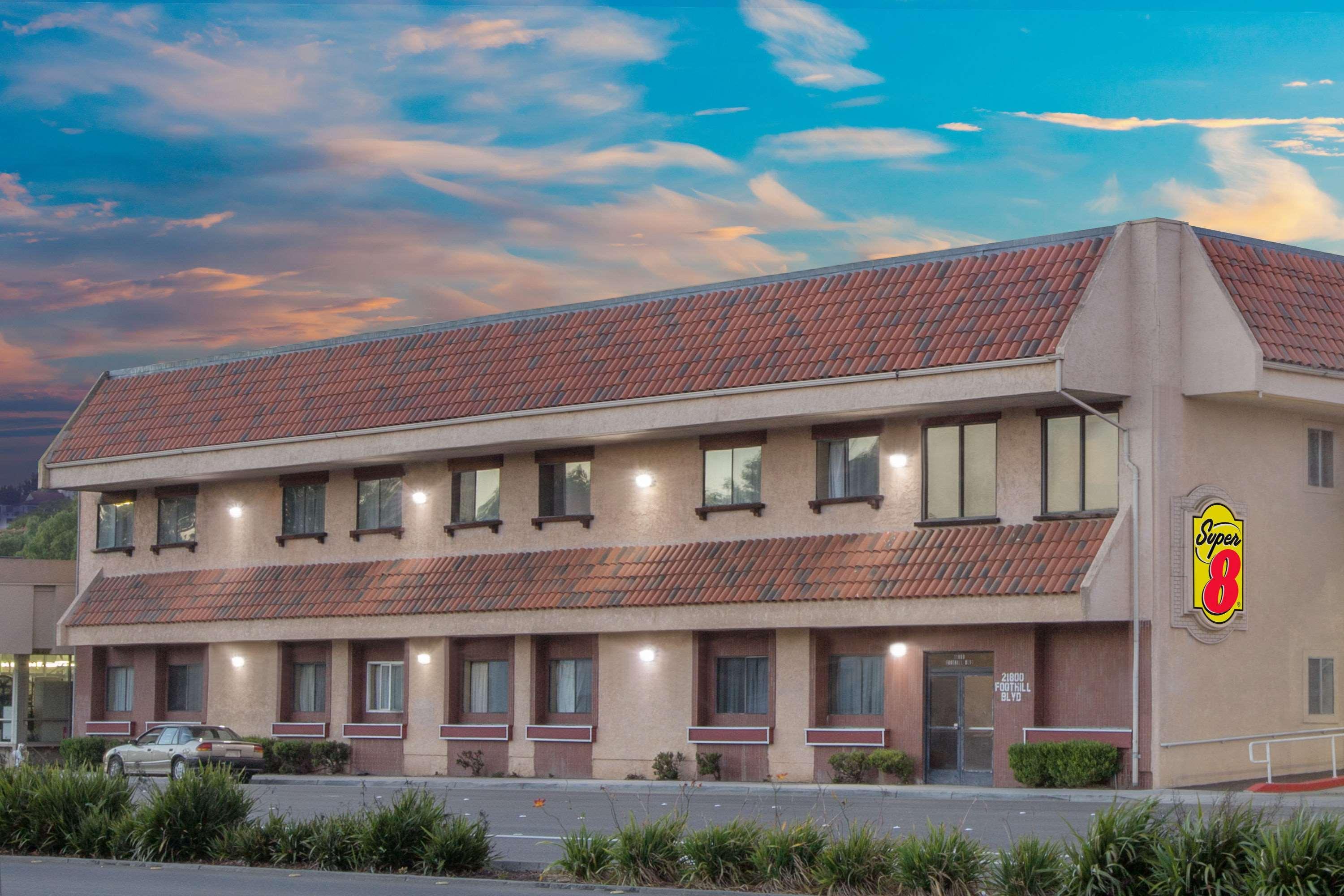 Super 8 By Wyndham Hayward Downtown Motel Castro Valley Dış mekan fotoğraf