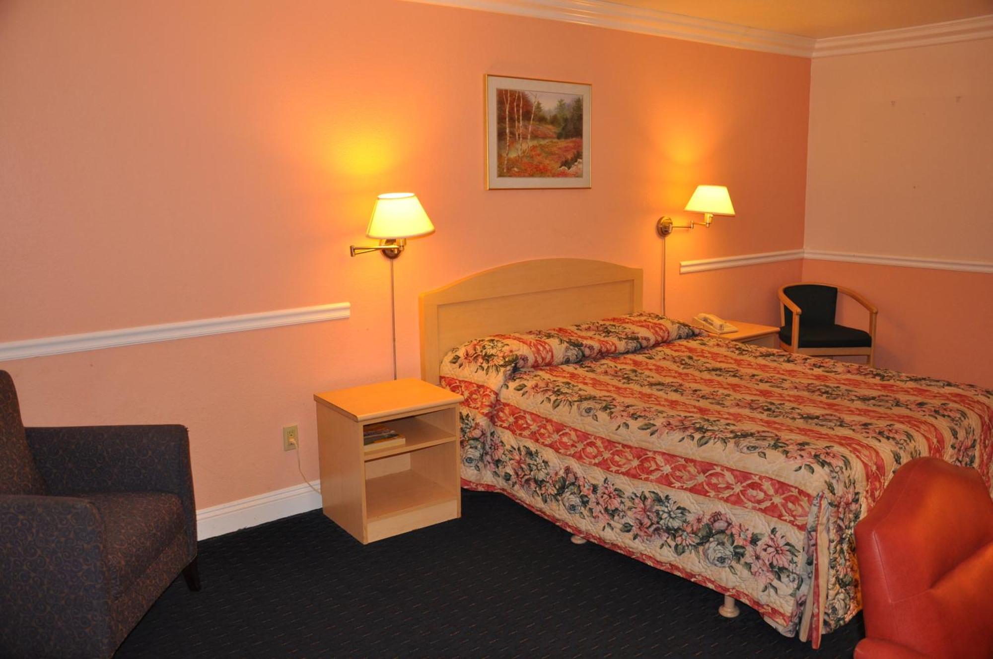 Super 8 By Wyndham Hayward Downtown Motel Castro Valley Dış mekan fotoğraf