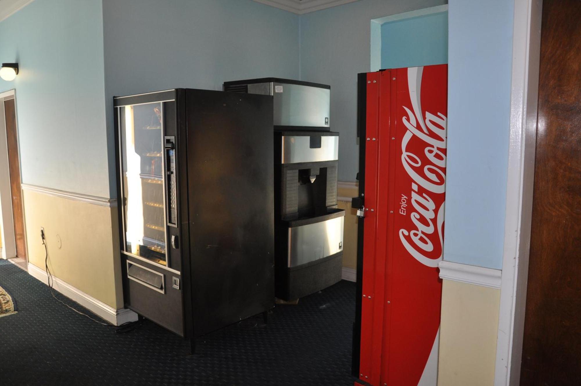 Super 8 By Wyndham Hayward Downtown Motel Castro Valley Dış mekan fotoğraf