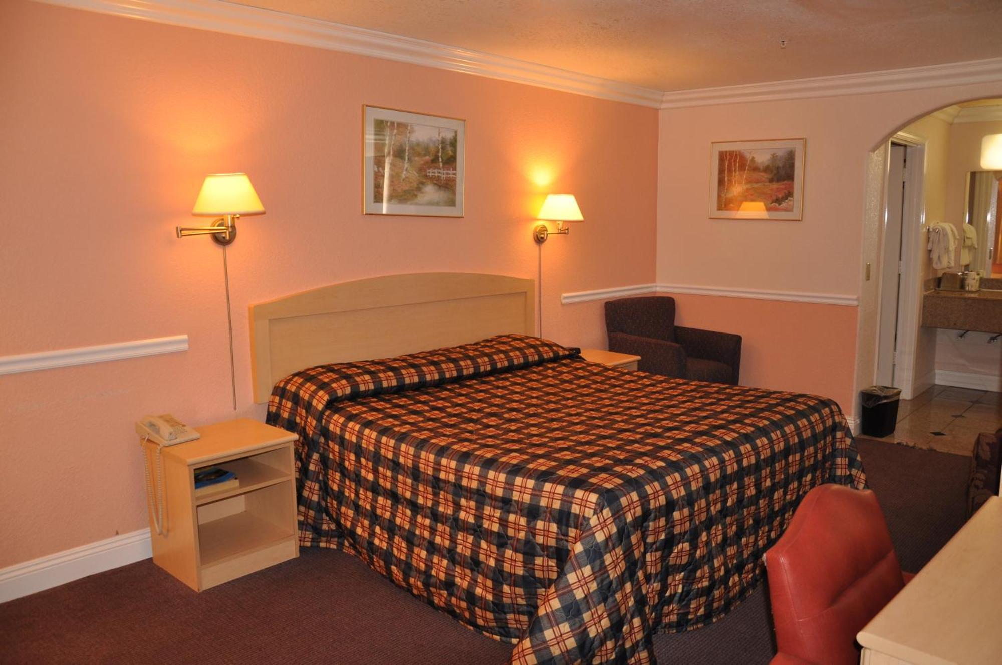 Super 8 By Wyndham Hayward Downtown Motel Castro Valley Dış mekan fotoğraf